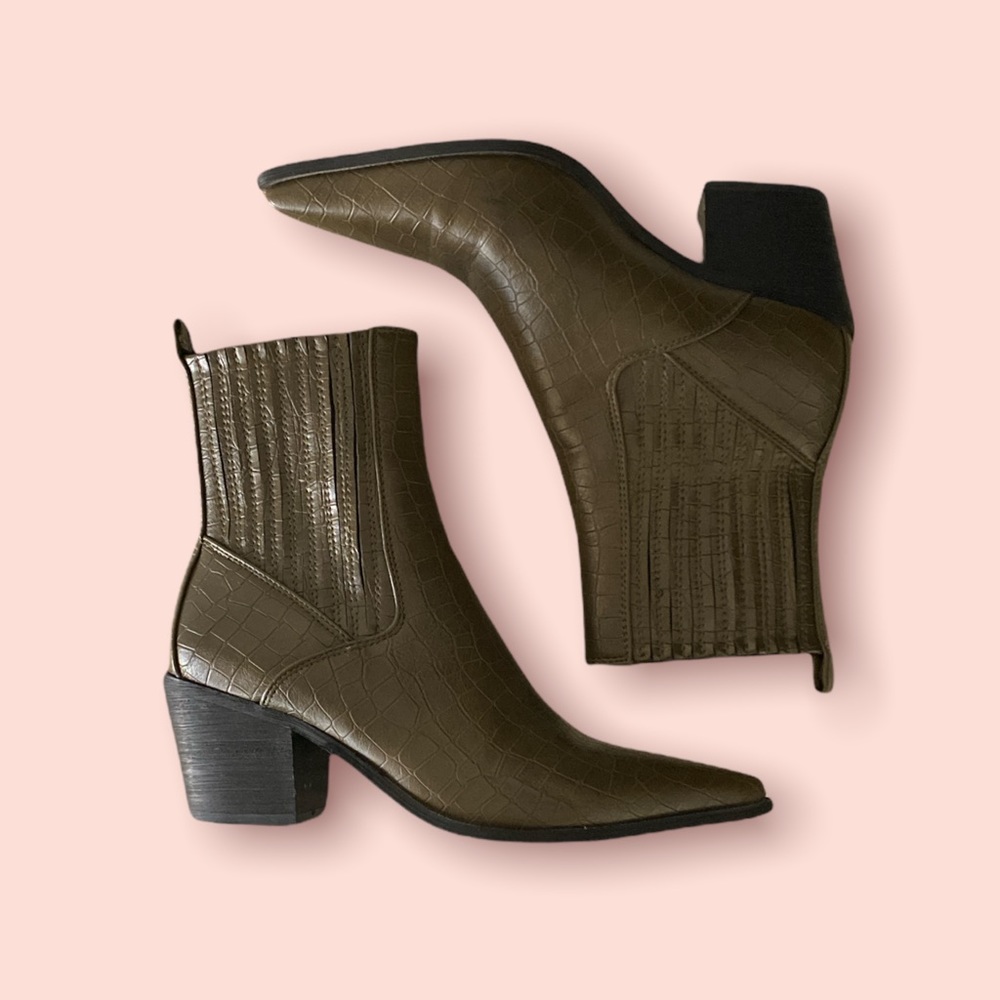 Textured boots